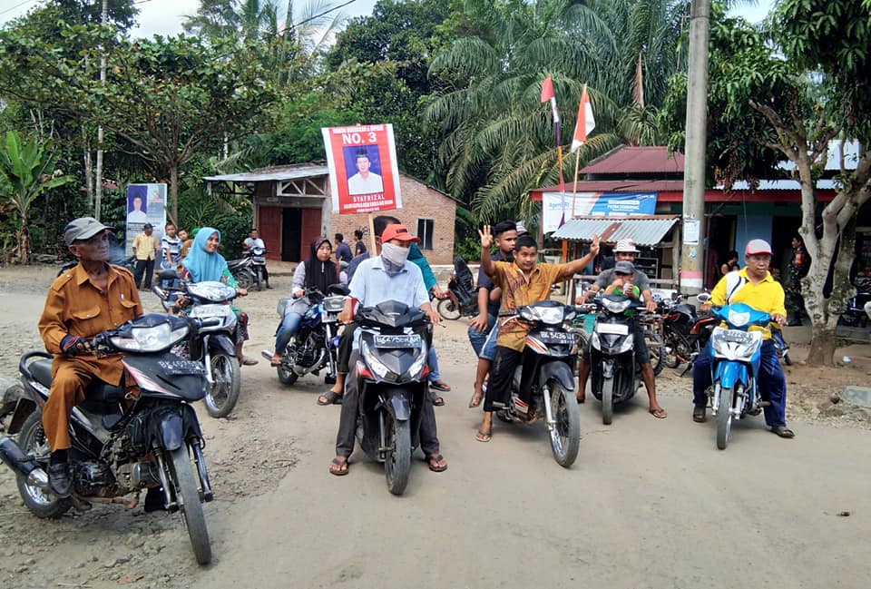 Photo of Mengedepankan Gotong Royong,  Cakades Air Hitam Syafrizal Kampanye Simpati