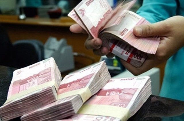Photo of Bank Sumut Tawarkan Pinjaman Bagi Anggota DPRD Sumut Rp 1,5 M (Syarat Gadaikan SK)