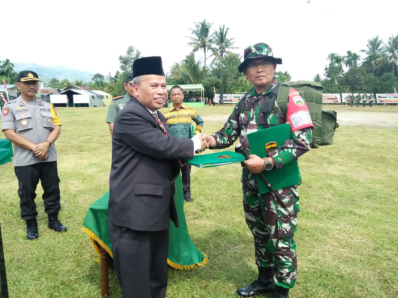 Photo of Sekda Dairi Pimpin Pembukaan TMMD Ke-106 Tahun 2019