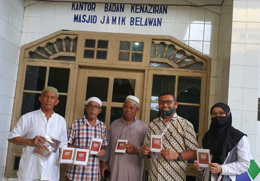 Photo of Pelindo 1 Bagikan 2.500 Masker Ke Mesjid Jami’ Belawan