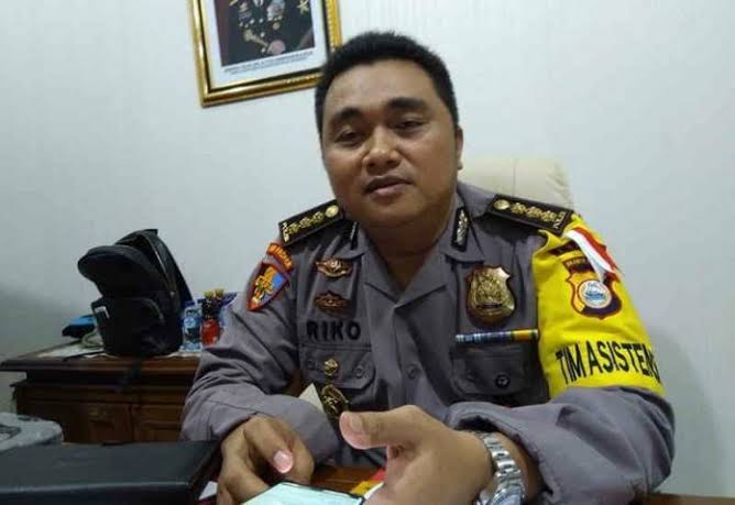 Photo of Mantan Kapolrestabes Medan Kombes Riko Sunarko Dimutasi ke Propam Polri