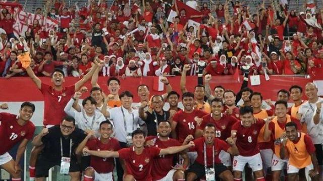 Photo of Cerita Lolos Piala Asia 2023, Bantai Nepal 7-0 dan Penantian Panjang 16 Tahun Timnas Indonesia