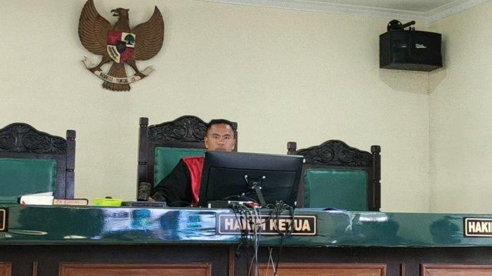 Photo of Gelar Sidang Sendirian Hakim PN Kisaran Hardik Wartawan