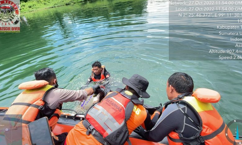 Photo of 5 Hari Tenggelam, Jasad Robby Hutauruk Warga Pematang Siantar Ditemukan Mengambang di Danau Toba