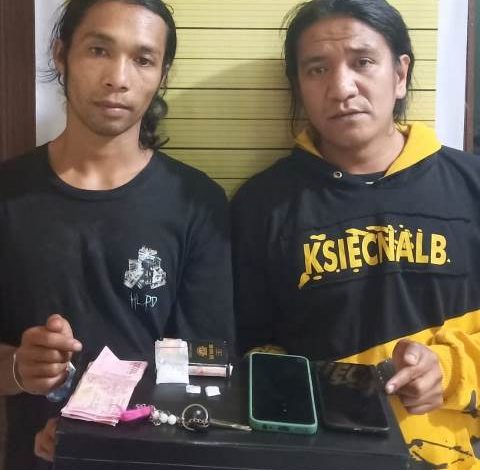 Photo of Tunggu Pembeli, 2 Pengedar Sabu Ditangkap Satres Narkoba Polres Taput