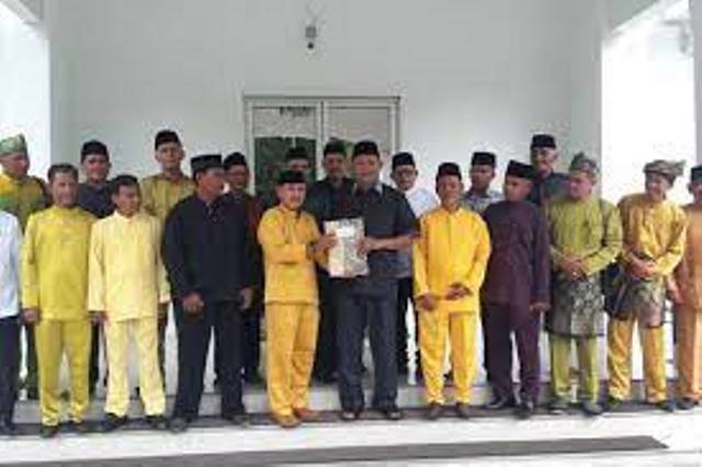 Photo of 18 Pimpinan Kecamatan MABMI di Langkat Suarakan Dukung Syah Afandin Bersama Resam