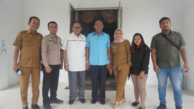 Photo of Syah Afandin Terima Ketua DPRD Sumut Bahas Perkembangan Pariwisata di Langkat