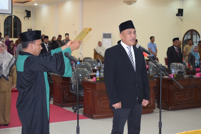 Photo of Ibnu Hajar Resmi Dilantik Menjadi Anggota DPRD Langkat Gantikan Azman