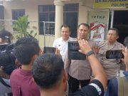 Kapolsek Delitua Gagalkan Percobaan Aksi Bunuh Diri Karyawan Toko ‘Alhamdulillah’ di Jalan Purwo