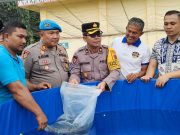 Polres Simalungun Dukung Ketahanan Pangan dengan Penaburan 7500 Bibit Ikan Bioflok