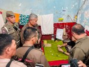 Tunggak 3 Bulan, PUD Pasar Eksekusi Ambil Alih Pengelolaan Kamar Mandi di Pusat Pasar