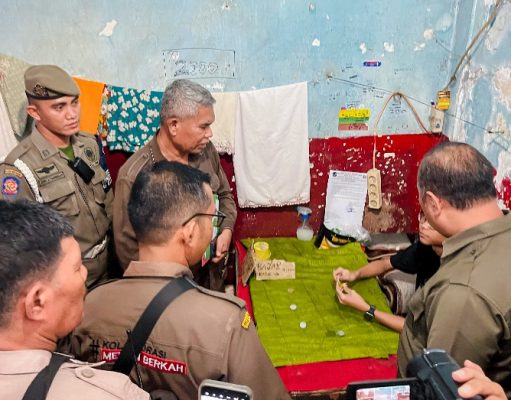 Tunggak 3 Bulan, PUD Pasar Eksekusi Ambil Alih Pengelolaan Kamar Mandi di Pusat Pasar