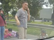 Toyota Rush Tabrak Sepeda Motor Dekat Sport Center, Tiga Wanita Terkapar