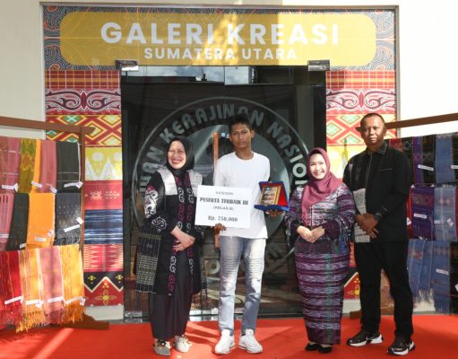 Pelatihan Tenun Dekranasda Berakhir, Tyas Fatoni Bersyukur Sumut Miliki 100 Penenun Baru