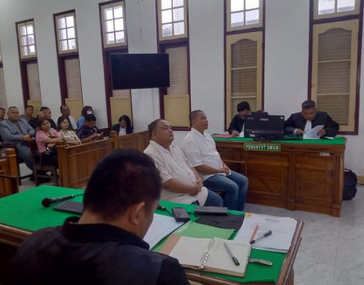 Didakwa Terima Suap Pengamanan Proyek Rp68,4 Miliar, Mantan Bupati Langkat dan Abangnya Diadili