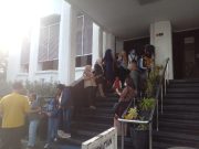 Tak Diberi Uang Baru, Ratusan Nasabah Bank Mandiri Balaikota Medan Mengamuk