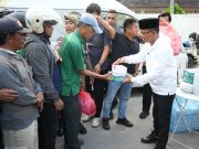 Wakil Wali Kota Medan Berbagi Makanan Berbuka Puasa Untuk Driver Ojol & Masyarakat