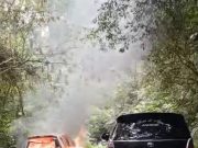 Grand Livina Diamuk Api, di Lintas Langkat-Karo