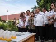 Pantau Tes Urine Pelajar dan Guru di SMP Negeri 8 Siantar