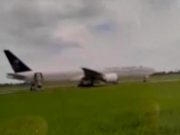 Heboh ! Diancam Bom…, Pesawat Angkut Haji Mendarat Darurat di Bandara Kualanamu