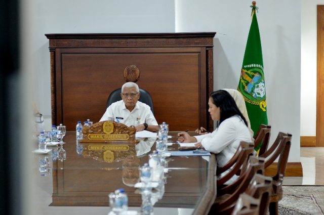 Wagub ikuti rapat Koperasi Merah Putih (3)