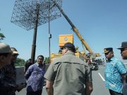 Tegas! Bupati Deli Serdang Bongkar Billboard Ilegal di Jalan Arteri Kualanamu