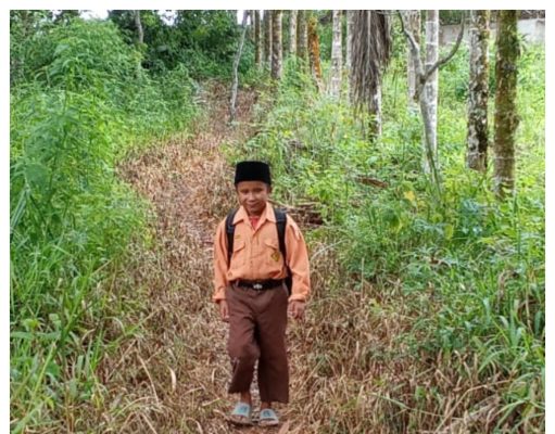 Potret Semangat Siswa Madrasah Pelosok Humbahas Mengejar Pendidikan Dalam Keterbatasan