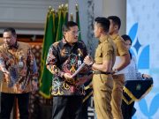 Serahkan 64 SK CPNS IPDN, Sekdaprov Sumut Tekankan Pentingnya Disiplin, Belajar, dan Networking
