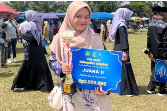 Mantap….!!! Fadila Ismalia Juara Tahfizh 10 Juz Putri MTQ Ke 58 Langkat