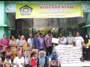 Posko Bencana Banjir MTsN 1 Langkat Terima Bantuan Kemenag