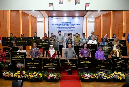 Bobby Nasution Umumkan Dimulainya Sekolah Gratis di Nias dan Daerah Terdampak Bencana