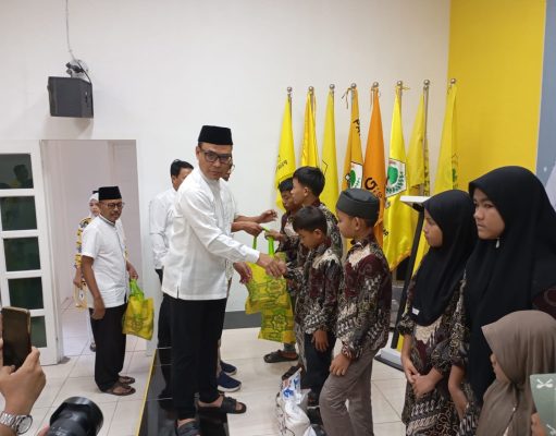 Partai Golkar Deli Serdang Bagikan Paket Lebaran Kepada Kader dan Santuni Anak Yatim