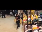 Pengunjung Pusat Perbelanjaan Lompat dari Lantai 4 di Plaza Medan Fair