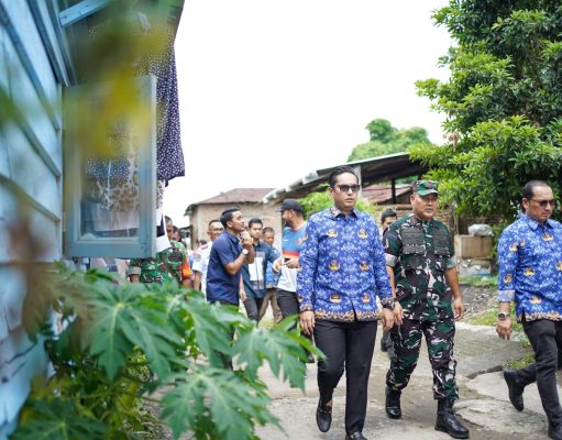 Pulihkan Aktifitas Warga, Wali Kota Medan Tinjau Jembatan Perlintasan Kereta Api di Gang Damai