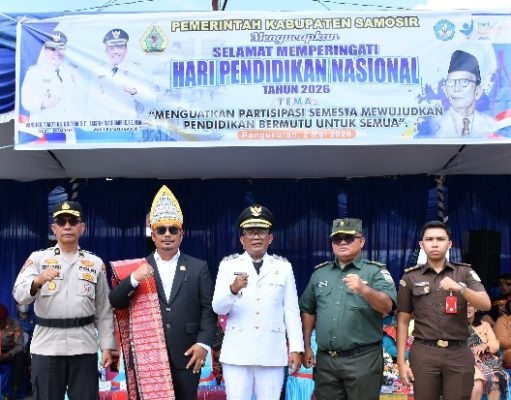 Wabup Samosir Pimpin Upacara Hardiknas 2026, Ulos Warnai Semangat Pendidikan dan Budaya