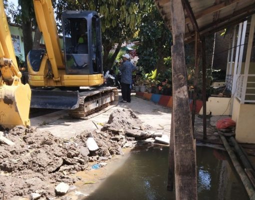 Perawatan/Perbaikan JDU diameter 1.000 mm milik Perumda Tirtanadi di Jalan Purwo Gang Family Delitua, Berdampak di Beberapa Wilayah