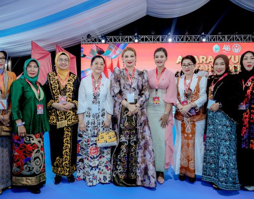 Hadiri Puncak HUT ke-46 Dekranas, Kahiyang Ayu Tegaskan Komitmen Majukan Kriya dan Wastra Sumut ke Pasar Global