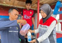 Pertamina Patra Niaga Regional Sumbagut Menjadi Pionir Probiotik MOL di Lhokseumawe, Perkuat Adaptasi Perubahan Iklim Petambak Udang Melalui Gampong Berdikari