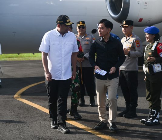 Gubernur Bobby Nasution Dampingi Wapres Gibran Tinjau Hunian Tetap dan Infrastruktur di Tapteng