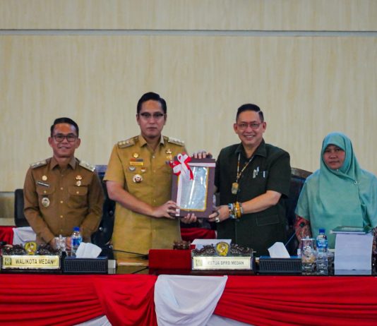 Jawab Fraksi DPRD Medan, Rico Waas Tegaskan P-APBD 2026 Difokuskan Untuk Banjir, Infrastruktur, Pendidikan Hingga Medan Utara