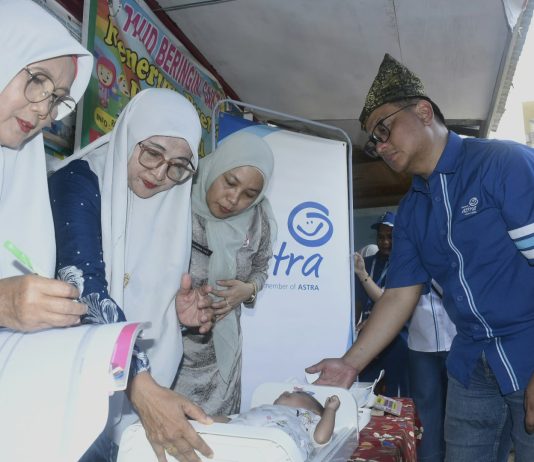 Perkuat Layanan Kesehatan Primer, Asuransi Astra Dorong Upaya Pencegahan Stunting di Padang