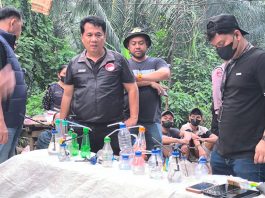 Polisi Grebek Sarang Pengguna Narkoba, 6 Pria 1 Wanita Ditangkap