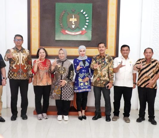 Plt. Bupati Langkat Tiorita Buka Jalan Investasi, Rapala Siap Bangun Jembatan Rp1 Miliar